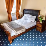 Palac Godetowo 3*