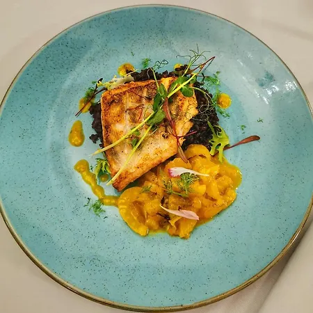 فندق مبيت وإفطار Palac Godetowo