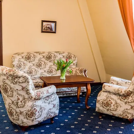 Palac Godetowo Leczyce