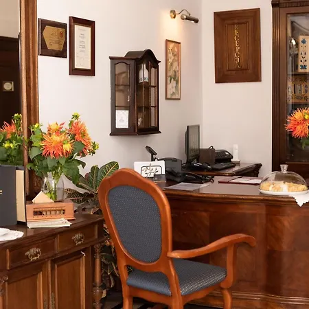 فندق مبيت وإفطار Palac Godetowo Leczyce