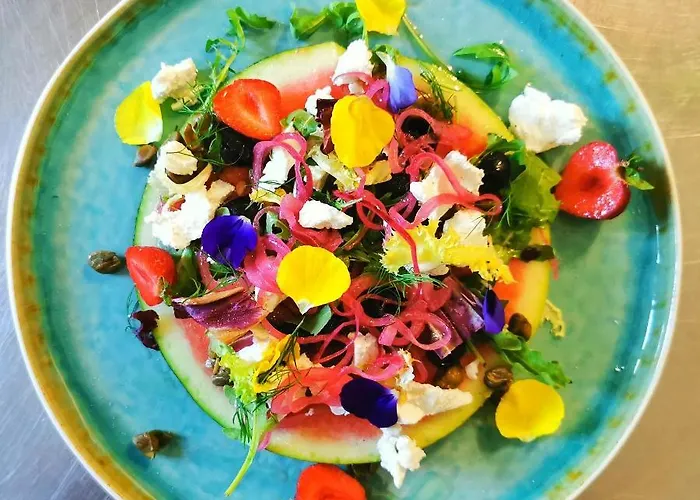 Pałac Godętowo Nocleg ze śniadaniem 3*