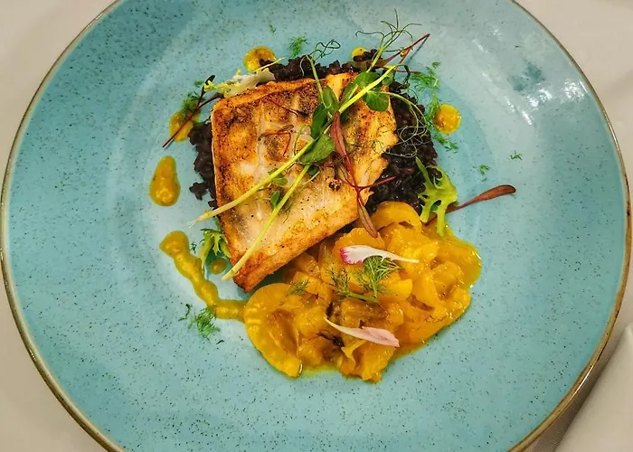 Nocleg ze śniadaniem Pałac Godętowo