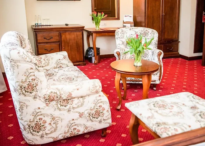 Pałac Godętowo Nocleg ze śniadaniem 3*