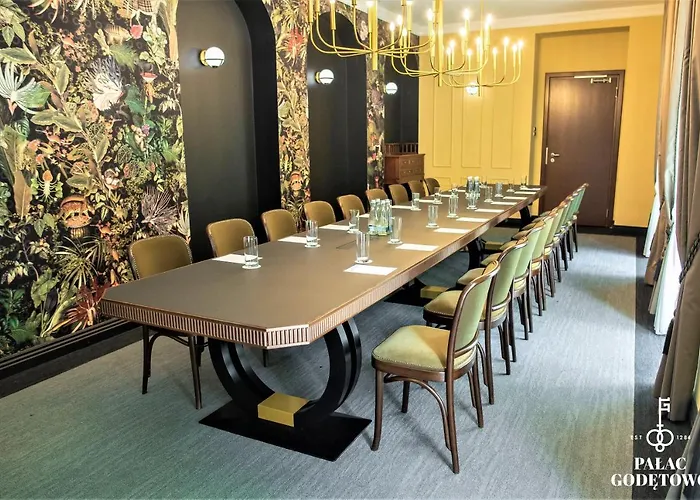 Pałac Godętowo 3* Leczyce