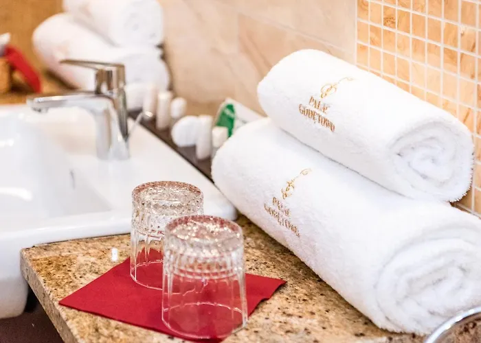 Nocleg ze śniadaniem Pałac Godętowo 3*