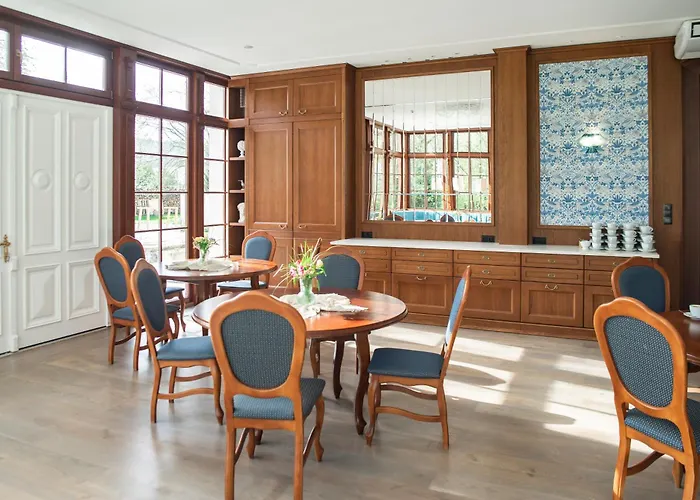 Pałac Godętowo Leczyce